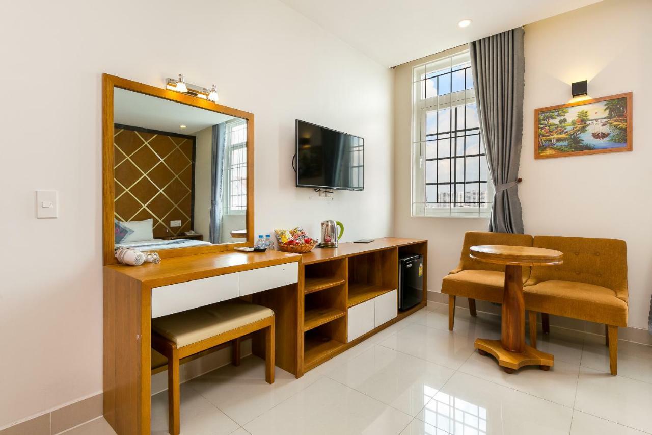 Oyo 231 Thien Cung Hotel Ho Chi Minh-stad Buitenkant foto