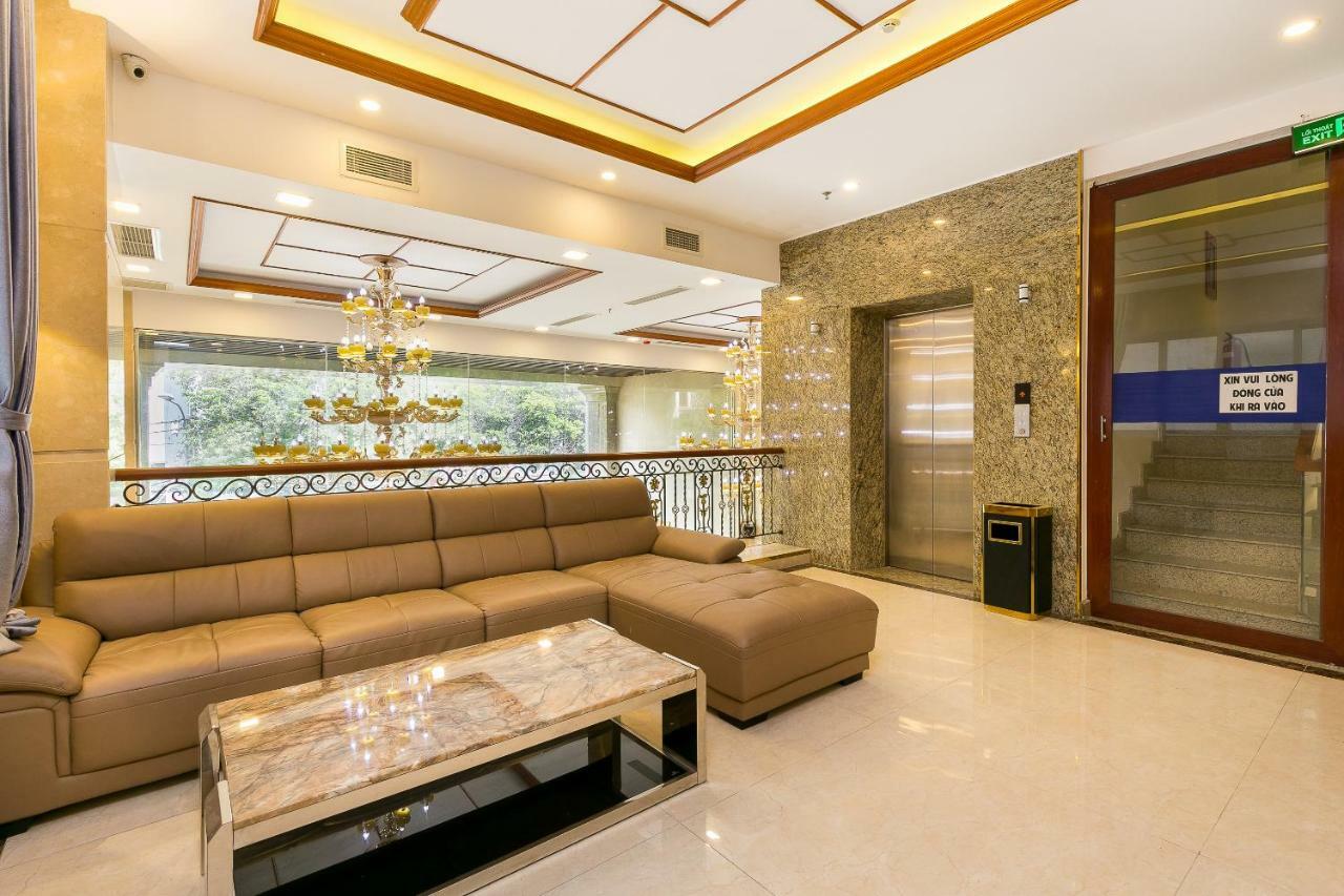 Oyo 231 Thien Cung Hotel Ho Chi Minh-stad Buitenkant foto
