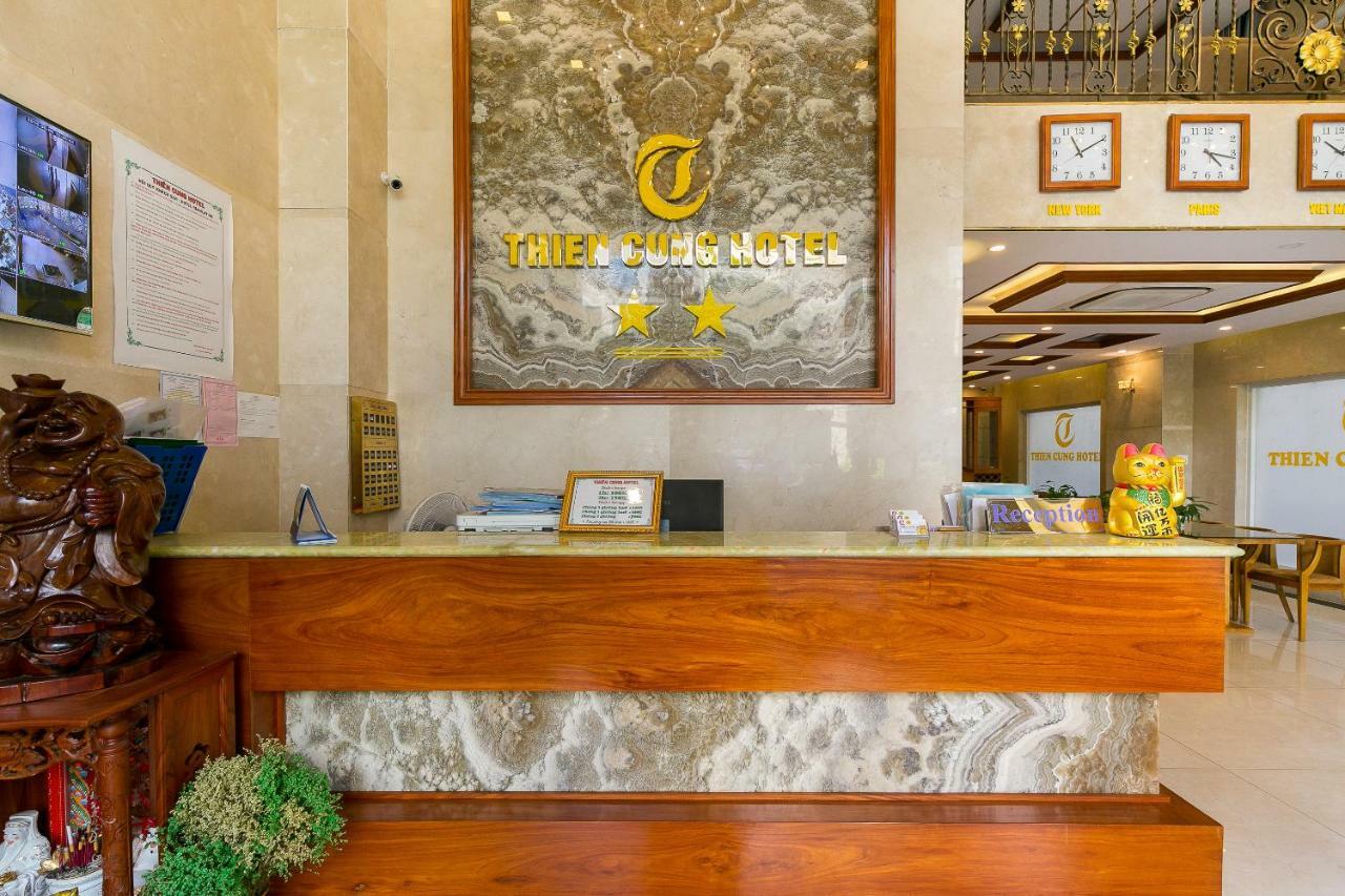 Oyo 231 Thien Cung Hotel Ho Chi Minh-stad Buitenkant foto