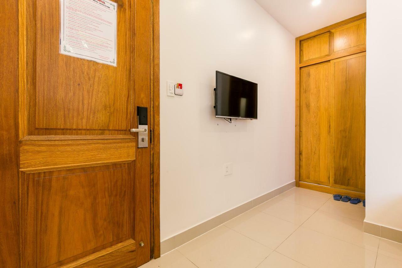 Oyo 231 Thien Cung Hotel Ho Chi Minh-stad Buitenkant foto